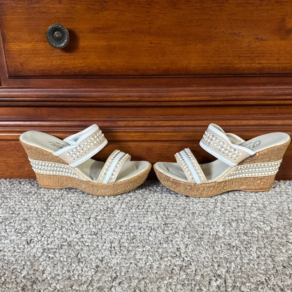 Elegant Beaded White and Tan Wedge Sandals - Picture 2 of 4